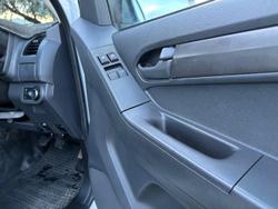 2015 Holden
Colorado DX
