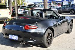 2021 Mazda
MX-5