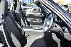 2021 Mazda
MX-5