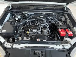 2020 Toyota
Hilux Workmate
