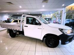 2020 Toyota
Hilux Workmate