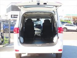 2025 LDV
G10
