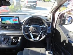 2025 LDV
G10