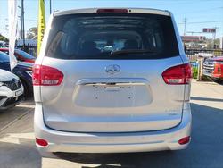 2025 LDV
G10