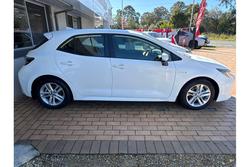 2022 Toyota
Corolla Ascent Sport Hybrid