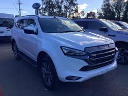 2024 Isuzu
MU-X LS-T