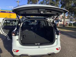 2024 Isuzu
MU-X LS-T