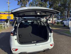 2024 Isuzu
MU-X LS-T