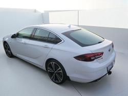 2018 Holden Calais V