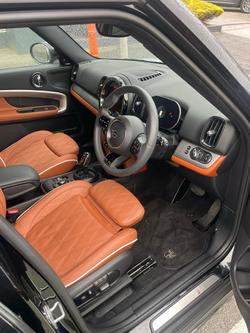 2022 MINI
Countryman Cooper S Classic
