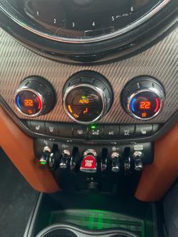 2022 MINI
Countryman Cooper S Classic
