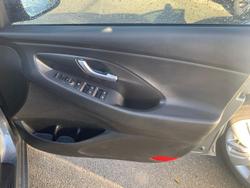 2017 Hyundai
i30 SR
