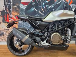 2019 HUSQVARNA VITPILEN 701 WHITE ARROW