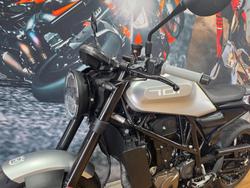 2019 HUSQVARNA VITPILEN 701 WHITE ARROW