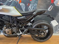 2019 HUSQVARNA VITPILEN 701 WHITE ARROW