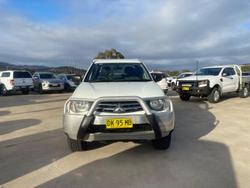 2014 Mitsubishi
Triton GLX