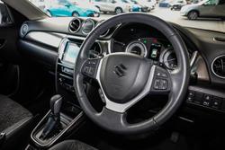 2023 Suzuki
Vitara Turbo