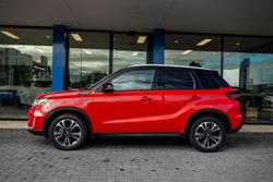2023 Suzuki
Vitara Turbo