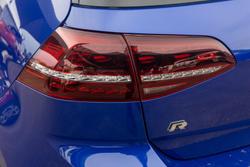 2016 Volkswagen
Golf R