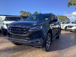 2024 Isuzu
MU-X LS-T