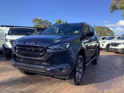 2024 Isuzu
MU-X LS-T