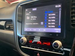 2021 MITSUBISHI
                OUTLANDER ES 7 SEAT AWD