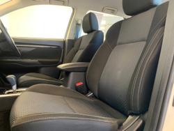 2021 MITSUBISHI
                OUTLANDER ES 7 SEAT AWD