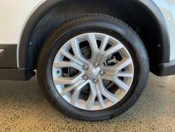 2021 MITSUBISHI
                OUTLANDER ES 7 SEAT AWD