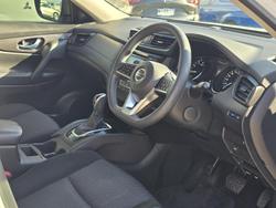 2020 Nissan
X-TRAIL ST