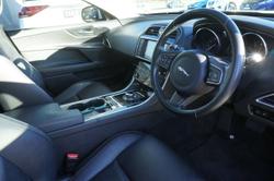 2016 Jaguar
XE 20t Prestige