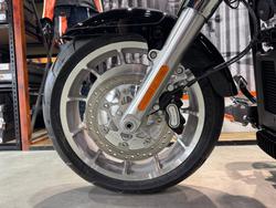 2025 Harley-davidson FLFB FAT BOY (117) Vivid Black