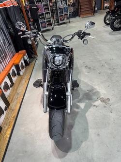2025 Harley-davidson FLFB FAT BOY (117) Vivid Black