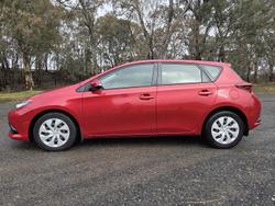 2016 Toyota
Corolla Ascent