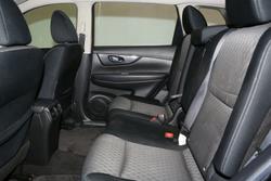 2021 Nissan
                X-TRAIL ST