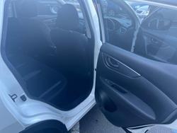 2021 Nissan
                QASHQAI ST