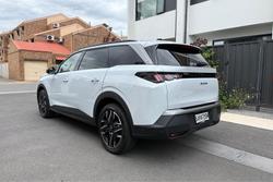 2025 Peugeot 5008 Allure Hybrid