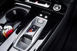 2025 Audi
Q6 e-tron