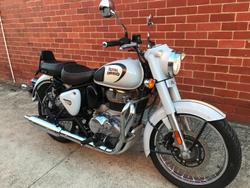 2022 Royal Enfield
Classic 350 Halcyon