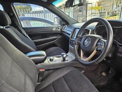 2013 Jeep Grand Cherokee Laredo WK MY14 4X4 Constant Brilliant Black