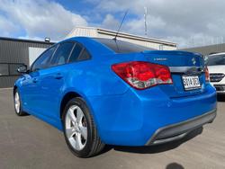 2013 Holden
                Cruze SRi