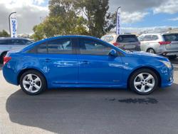 2013 Holden
                Cruze SRi