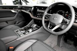 2024 Volkswagen
Touareg 170TDI