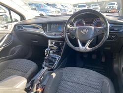 2016 Holden
Astra RS