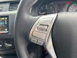 2018 Nissan
                Navara RX