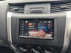 2018 Nissan
                Navara RX
