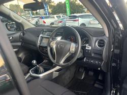 2020 Nissan
Navara ST-X