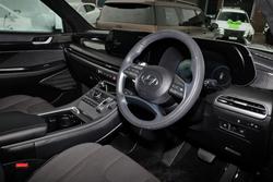 2024 Hyundai
Palisade Calligraphy Black Ink