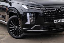 2024 Hyundai
Palisade Calligraphy Black Ink