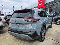 2025 Nissan
X-TRAIL ST-L e-POWER