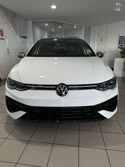 2024 Volkswagen
Golf R